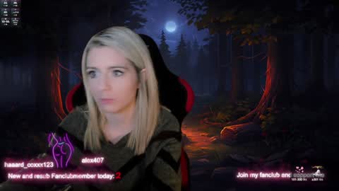 Wolfs Girl online show from December 2024 07:07:02 PM