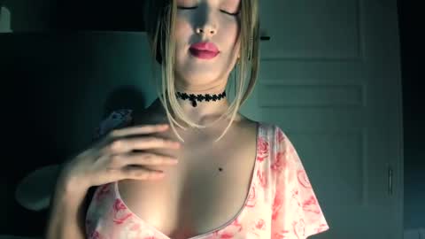 Kiki  online show from March 2026 03:17:01 PM