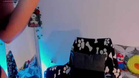 Kimm online show from November 2025 02:13:01 AM