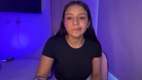 kimmi online show from April 2026 10:25:02 PM