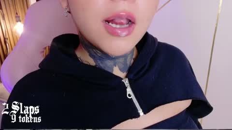     online show from June 2026 02:04:01 PM