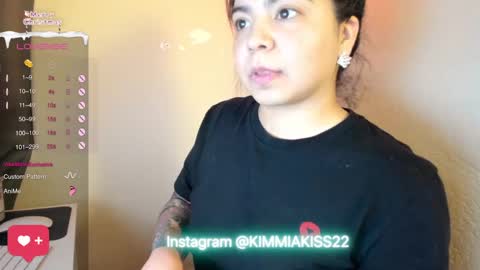Snapshot of kimmiakiss22 chatting on December 2024 07:04:01 AM Kimmi online show from December 2024 07:04:01 AM