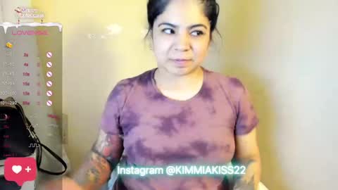 Snapshot of kimmiakiss22 chatting on December 2024 04:23:02 AM Kimmi online show from December 2024 04:23:02 AM