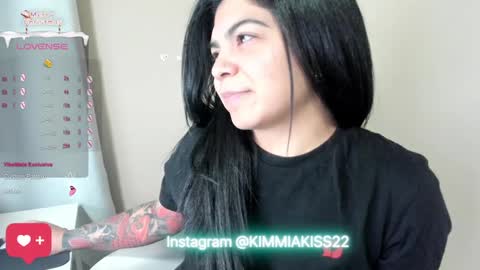 Snapshot of kimmiakiss22 chatting on December 2024 12:26:01 AM Kimmi online show from December 2024 12:26:01 AM
