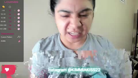 Snapshot of kimmiakiss22 chatting on January 2025 03:43:01 AM Kimmi online show from January 2025 03:43:01 AM