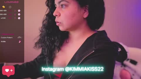 Snapshot of kimmiakiss22 chatting on January 2025 03:35:01 AM Kimmi online show from January 2025 03:35:01 AM