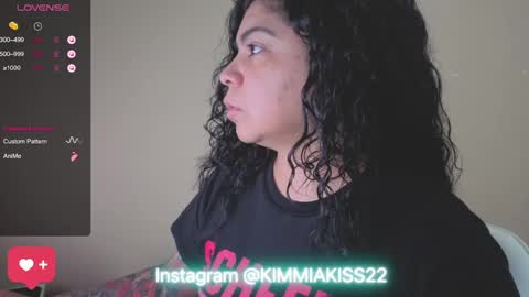 Snapshot of kimmiakiss22 chatting on January 2025 07:28:01 PM Kimmi online show from January 2025 07:28:01 PM