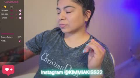 Snapshot of kimmiakiss22 chatting on January 2025 01:00:01 AM Kimmi online show from January 2025 01:00:01 AM