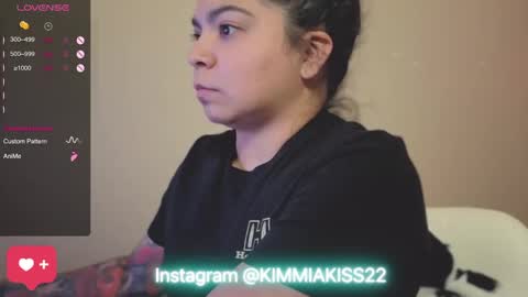 Snapshot of kimmiakiss22 chatting on January 2025 03:12:02 AM Kimmi online show from January 2025 03:12:02 AM