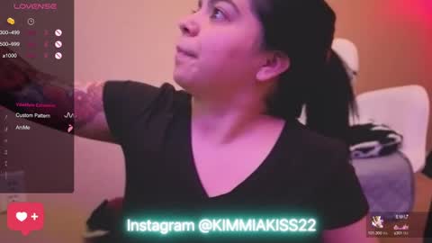 Snapshot of kimmiakiss22 chatting on January 2025 06:13:02 AM Kimmi online show from January 2025 06:13:02 AM