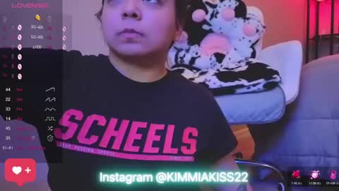 Snapshot of kimmiakiss22 chatting on February 2025 02:55:01 AM Kimmi online show from February 2025 02:55:01 AM