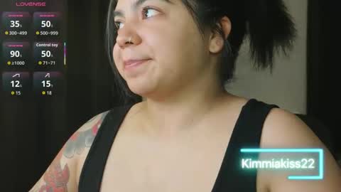 Snapshot of kimmiakiss22 chatting on September 2025 12:56:02 AM Kimmi online show from September 2025 12:56:02 AM