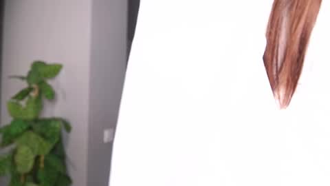 Snapshot of kimpintyau chatting on December 2025 04:25:01 PM Kim online show from December 2025 04:25:01 PM