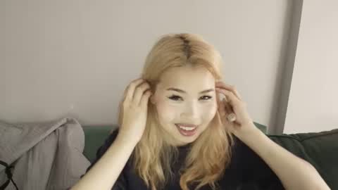 Snapshot of kimy_jina chatting on June 2026 03:26:01 AM Kimi online show from June 2026 03:26:01 AM