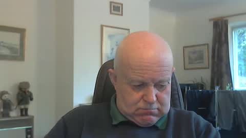 Snapshot of kindahairy4u chatting on November 2025 01:56:02 PM kindahairy4u online show from November 2025 01:56:02 PM