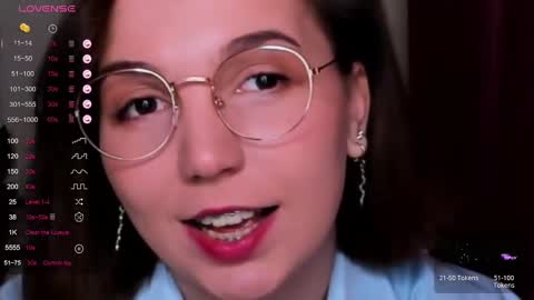 Snapshot of kindhazelhere_ chatting on February 2025 05:26:01 PM Hazel online show from February 2025 05:26:01 PM