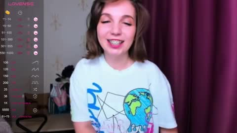 Snapshot of kindhazelhere_ chatting on March 2025 10:51:01 AM Hazel online show from March 2025 10:51:01 AM