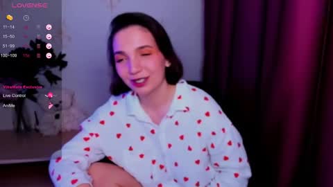 Snapshot of kindhazelhere_ chatting on November 2025 01:52:02 AM Hazel online show from November 2025 01:52:02 AM