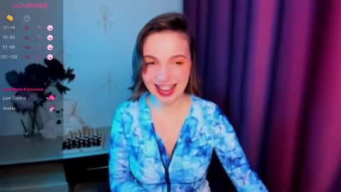 Snapshot of kindhazelhere_ chatting on December 2025 12:29:01 AM Hazel online show from December 2025 12:29:01 AM