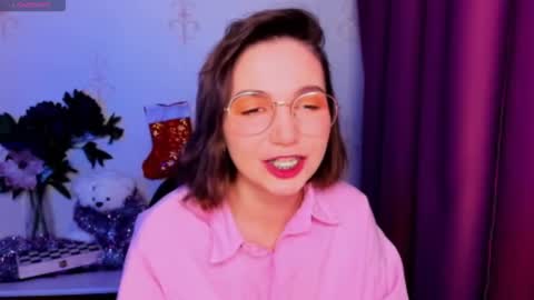 Snapshot of kindhazelhere_ chatting on December 2025 09:12:02 PM Hazel online show from December 2025 09:12:02 PM