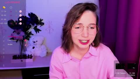 Snapshot of kindhazelhere_ chatting on February 2026 09:09:02 PM Hazel online show from February 2026 09:09:02 PM