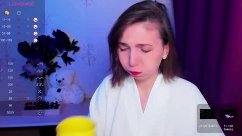 Snapshot of kindhazelhere_ chatting on February 2026 09:33:02 PM Hazel online show from February 2026 09:33:02 PM