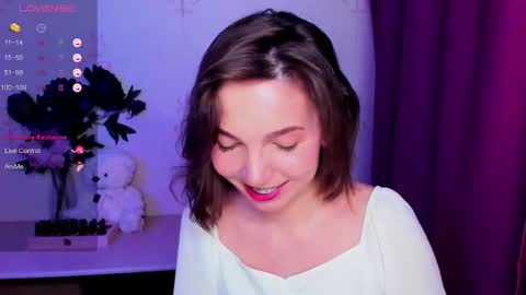 Snapshot of kindhazelhere_ chatting on February 2026 03:40:02 AM Hazel online show from February 2026 03:40:02 AM