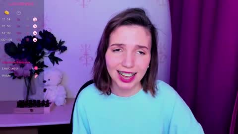 Snapshot of kindhazelhere_ chatting on February 2026 10:23:01 AM Hazel online show from February 2026 10:23:01 AM