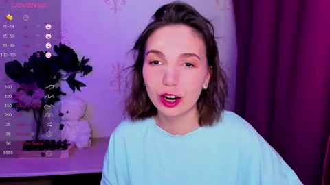 Snapshot of kindhazelhere_ chatting on February 2026 11:35:01 PM Hazel online show from February 2026 11:35:01 PM