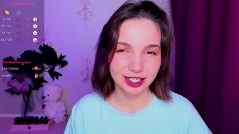 Snapshot of kindhazelhere_ chatting on February 2026 11:59:01 PM Hazel online show from February 2026 11:59:01 PM