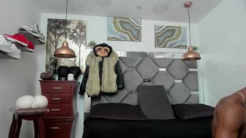 Snapshot of king_fitt_ chatting on November 2025 12:15:02 PM HOT MEN BLACK online show from November 2025 12:15:02 PM