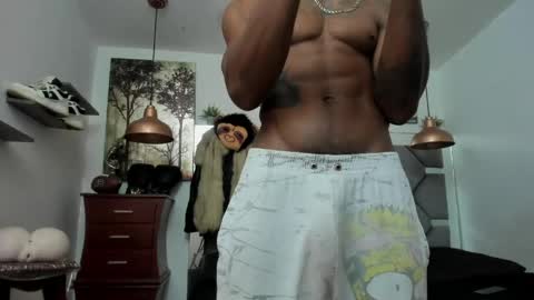 Snapshot of king_fitt_ chatting on March 2026 03:06:01 PM HOT MEN BLACK online show from March 2026 03:06:01 PM