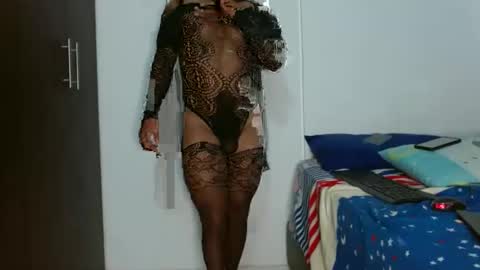 luisa queen online show from October 2025 07:36:02 PM