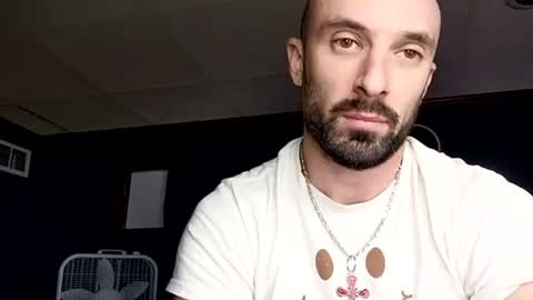 kingdaddysayless online show from November 2025 05:16:02 AM