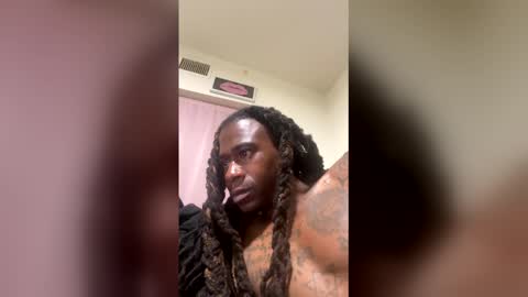Snapshot of kingecstasyxxx chatting on May 2026 08:06:02 PM KingEcstasyXXX online show from May 2026 08:06:02 PM