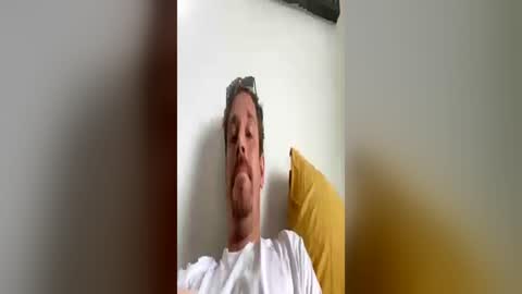 Snapshot of kingharold92 chatting on June 2026 01:11:01 PM kingharold92 online show from June 2026 01:11:01 PM