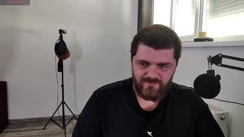 Marti online show from September 2025 01:10:01 PM