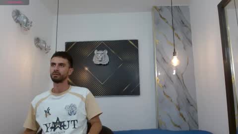 KING  online show from March 2026 03:20:01 AM