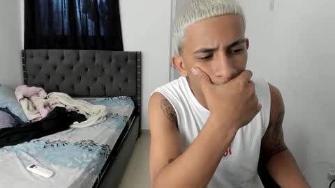 DOMINANT ALPHA KINGS online show from November 2025 06:40:01 PM