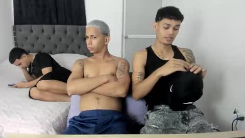 DOMINANT ALPHA KINGS online show from November 2025 05:33:01 AM