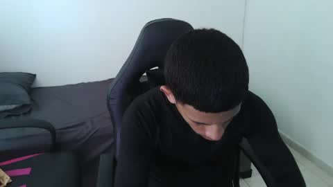 Snapshot of kings_latins chatting on April 2026 10:23:02 PM DOMINANT ALPHA KINGS online show from April 2026 10:23:02 PM