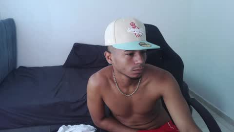 Snapshot of kings_latins chatting on May 2026 05:53:01 PM DOMINANT ALPHA KINGS online show from May 2026 05:53:01 PM