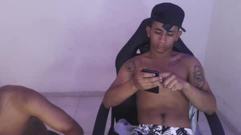 Snapshot of kings_latins chatting on May 2026 01:03:02 AM DOMINANT ALPHA KINGS online show from May 2026 01:03:02 AM