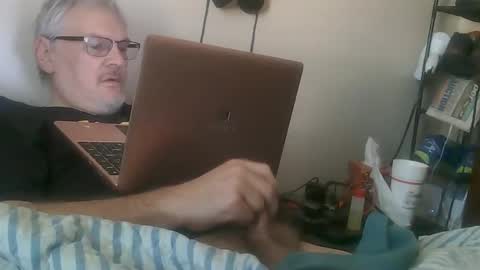 kingtongue10 online show from February 2026 04:00:01 PM