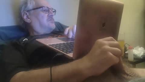 kingtongue10 online show from March 2026 11:26:02 AM