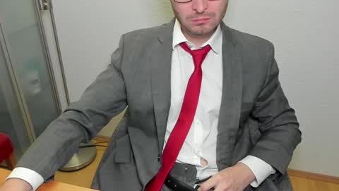 kinksubbydubby online show from November 2025 11:29:01 PM