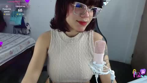Snapshot of kinky_catalina chatting on May 2026 08:44:01 AM Catalina online show from May 2026 08:44:01 AM