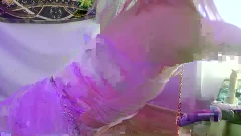 Kinky K80 online show from April 2026 11:47:02 AM