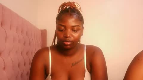 Lola online show from March 2026 11:24:01 PM