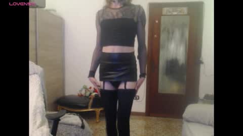 Anya online show from October 2025 11:12:02 PM